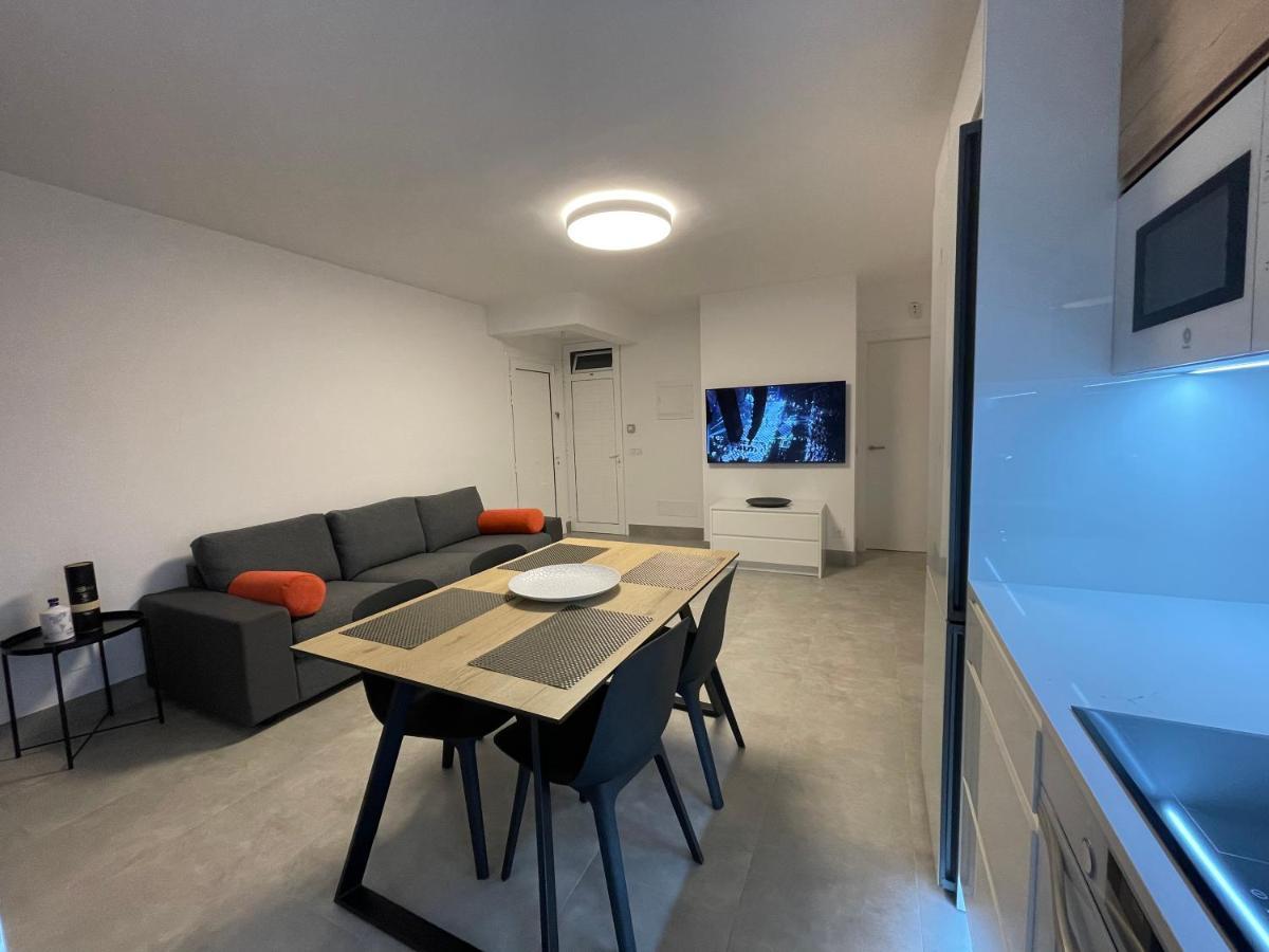 Izaro Apartamento Atico De Lujo Cerca De Playa Dorada Playa Blanca Dış mekan fotoğraf