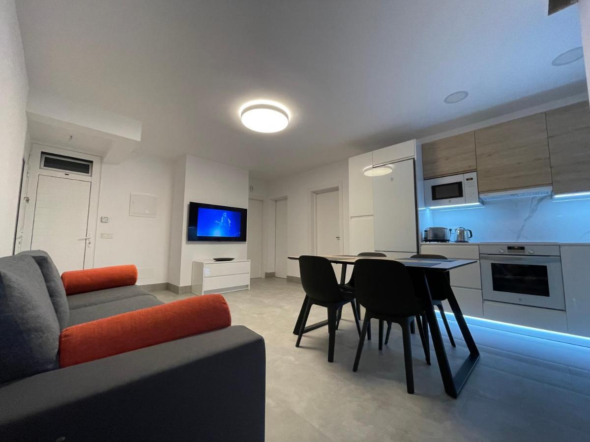 Izaro Apartamento Atico De Lujo Cerca De Playa Dorada Playa Blanca Dış mekan fotoğraf