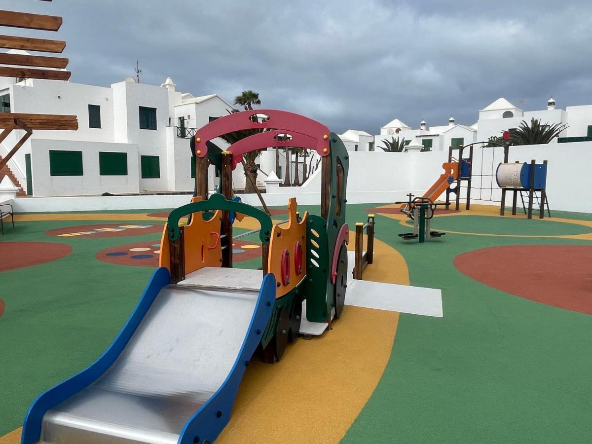 Izaro Apartamento Atico De Lujo Cerca De Playa Dorada Playa Blanca Dış mekan fotoğraf