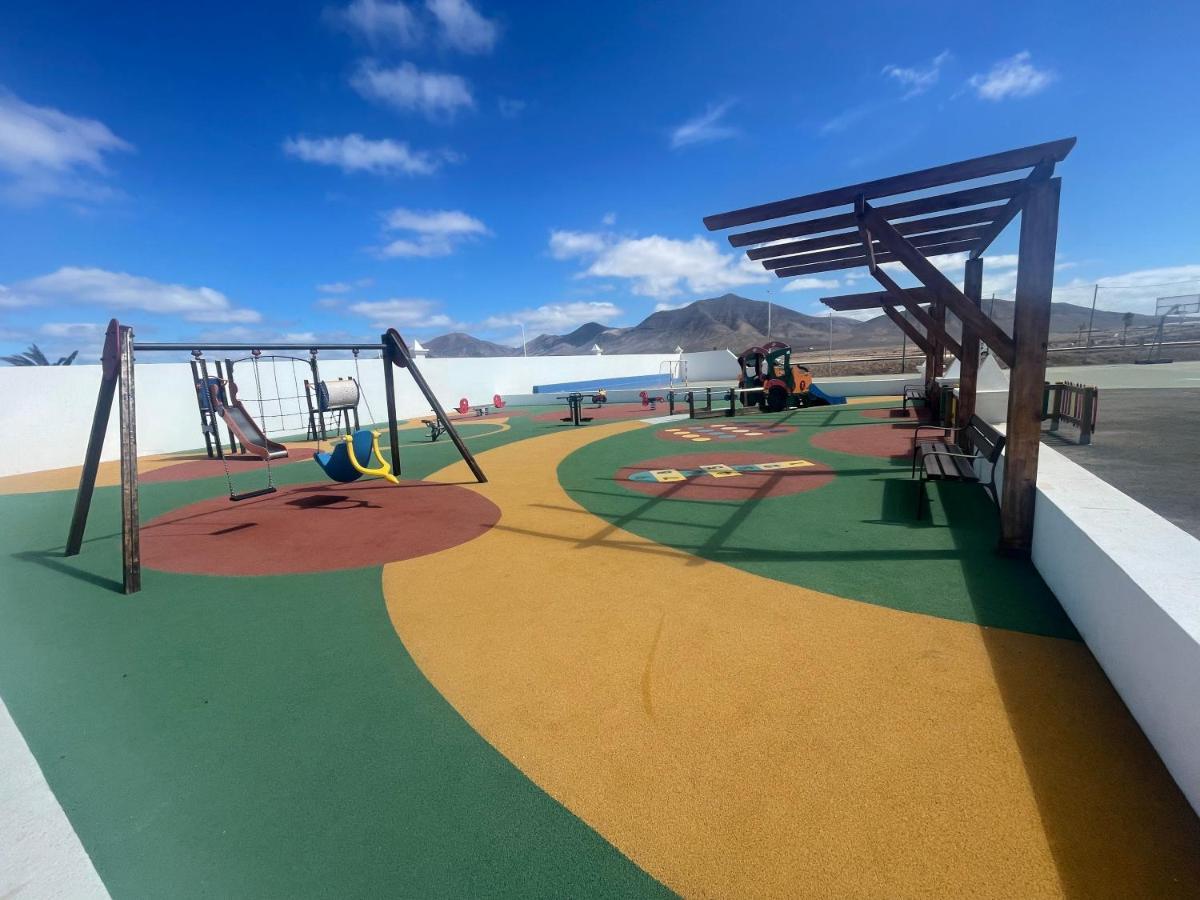 Izaro Apartamento Atico De Lujo Cerca De Playa Dorada Playa Blanca Dış mekan fotoğraf