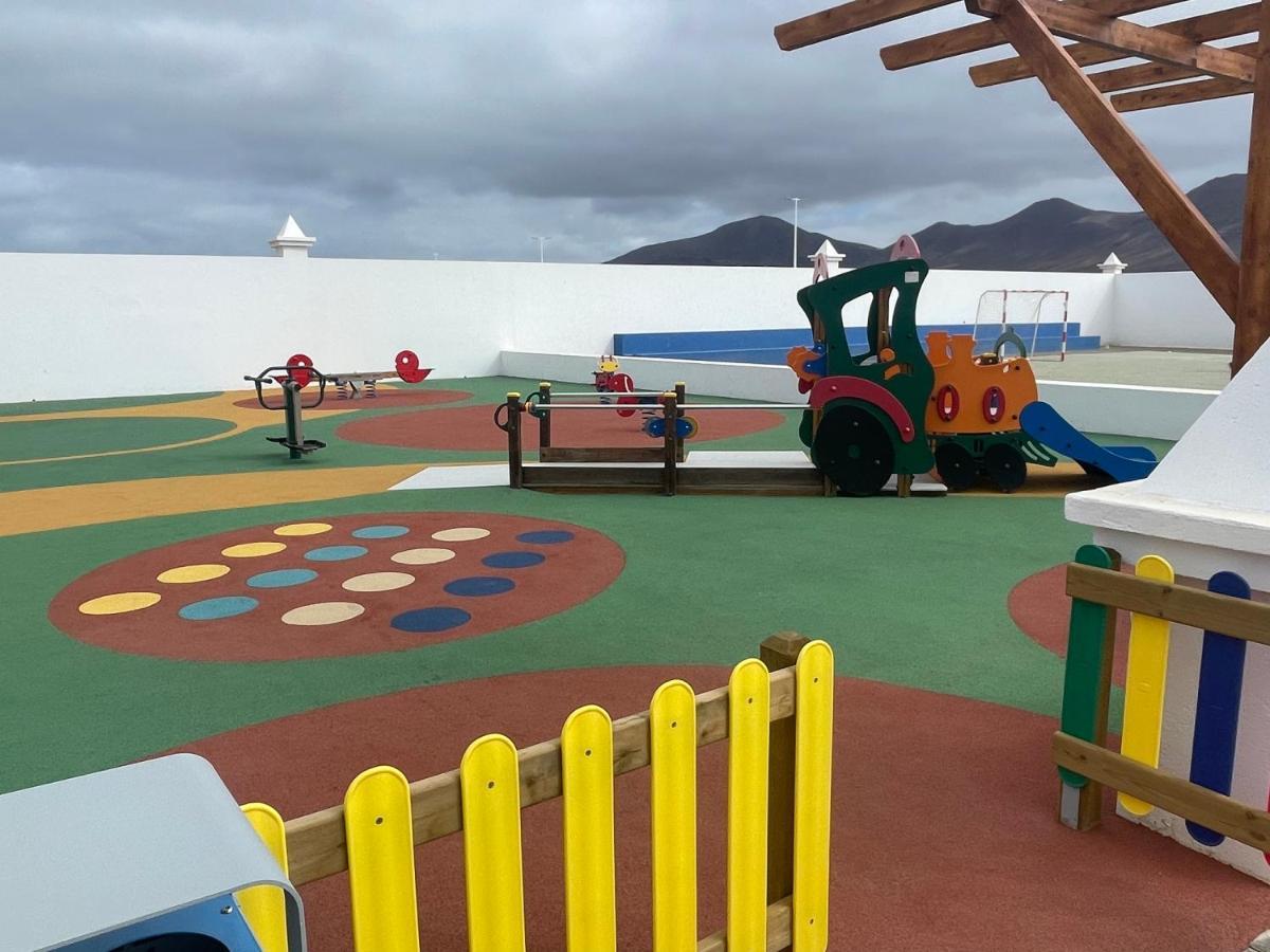 Izaro Apartamento Atico De Lujo Cerca De Playa Dorada Playa Blanca Dış mekan fotoğraf